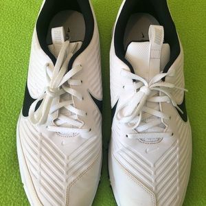 Nike Explorer 2 Men’s Spikeless Golf shoes US13